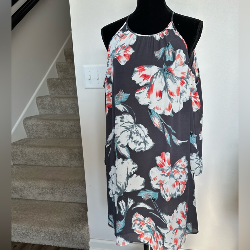 1.State Floral Cut-out Shoulder Dress-Size M - Picture 3 of 7